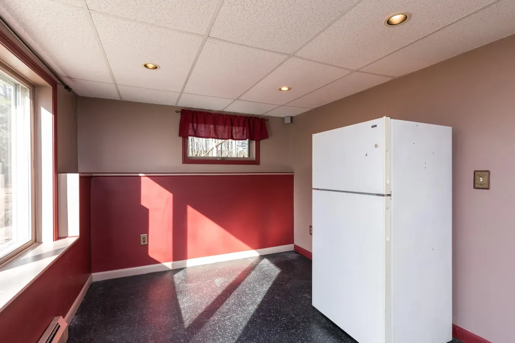 12 Fenderson Road Saco ME 04072