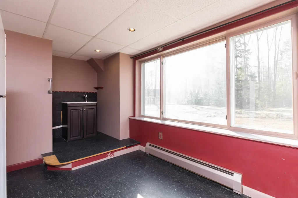12 Fenderson Road Saco ME 04072