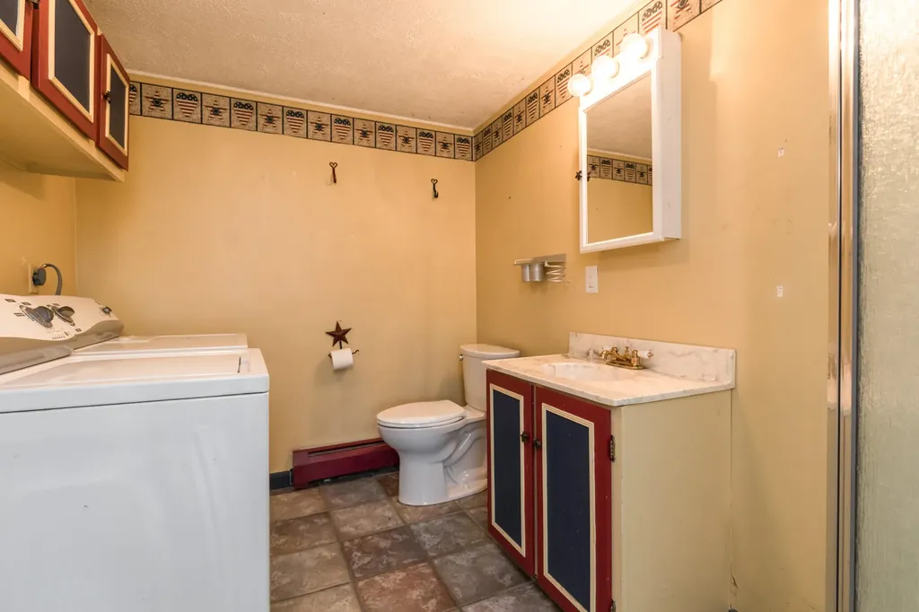 12 Fenderson Road Saco ME 04072