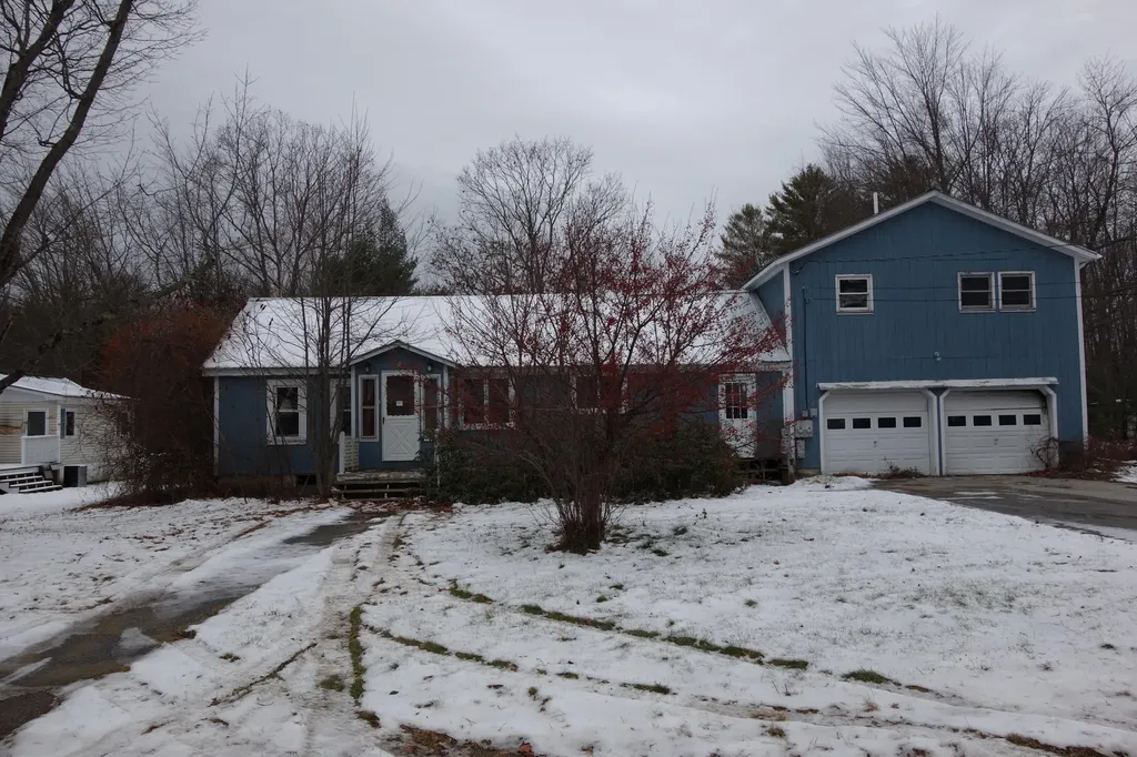 4 Woodland Drive Norway ME 04268
