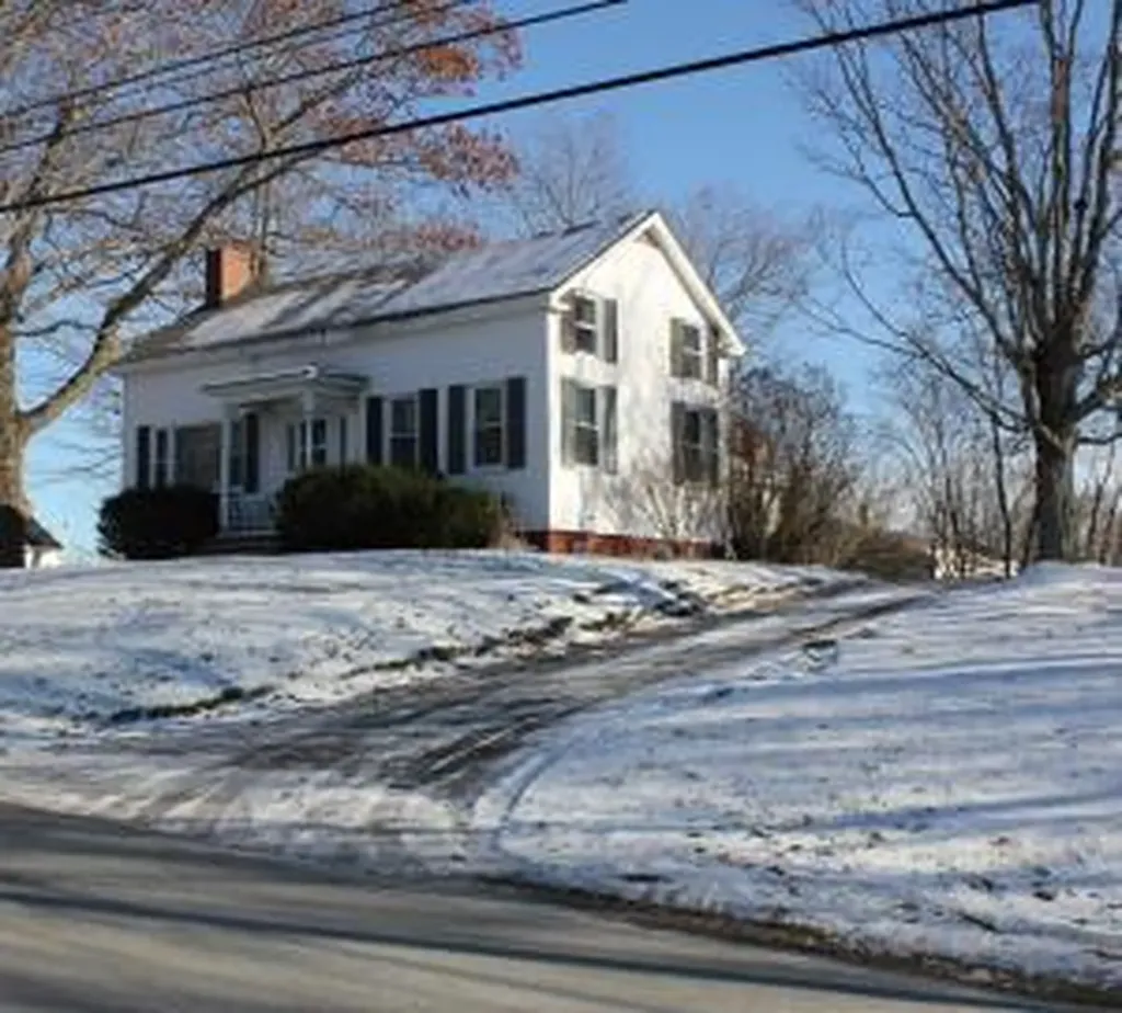 339 Old County Road Hampden ME 04444