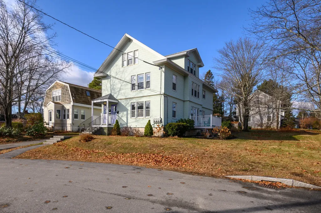 66 Aspen Avenue South Portland ME 04106