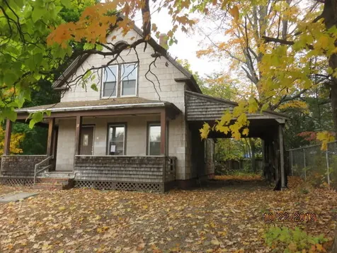 17 Lebanon Street Sanford ME 04073