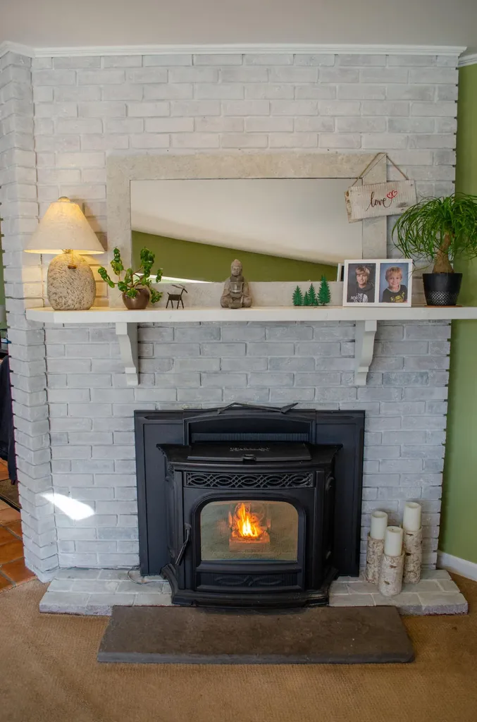 28 Fisher Road Holden ME 04429