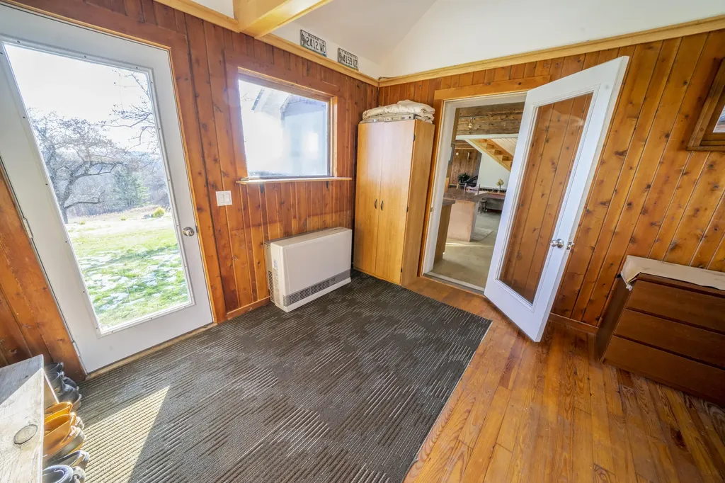 10 Stagecoach Road Liberty ME 04949