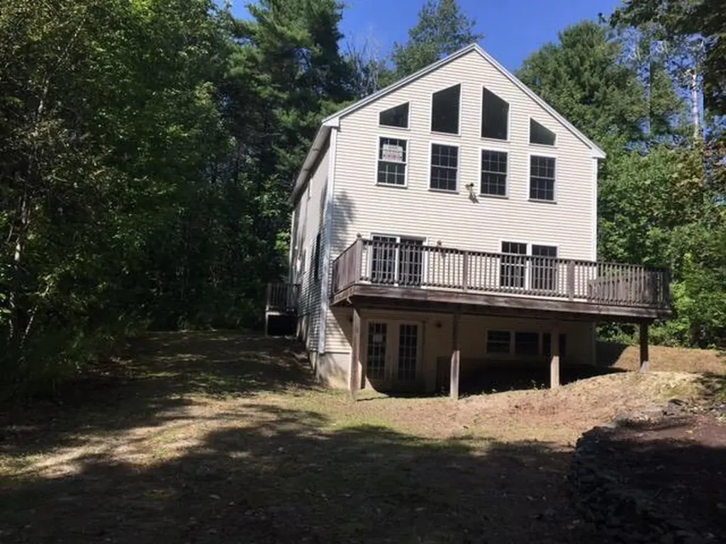 10 Middle Jam Road Gorham ME 04038