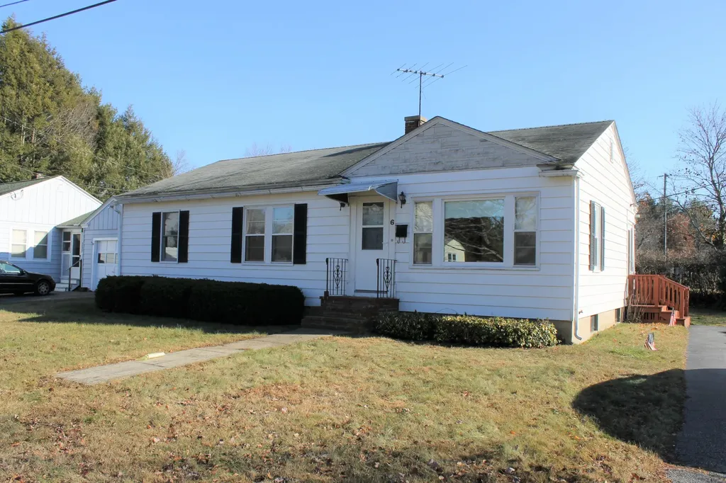 6 Emerson Avenue Saco ME 04072