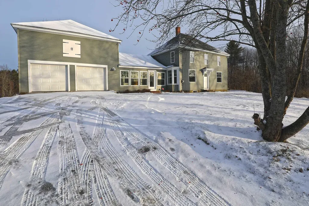 49 Litchfield Road Hallowell ME 04347