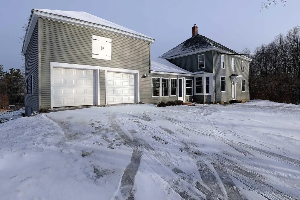 49 Litchfield Road Hallowell ME 04347