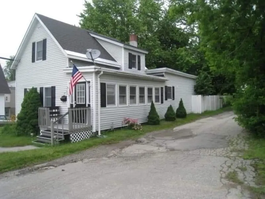 19 Bridge Street Lewiston ME 04240