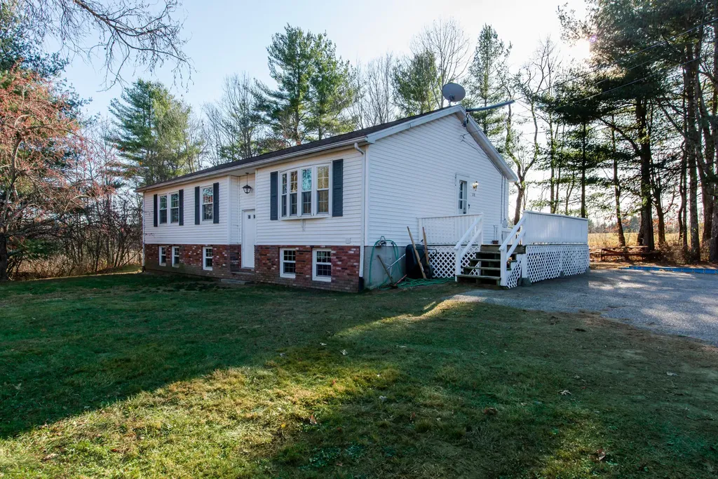 118 Knights Pond Road South Berwick ME 03908