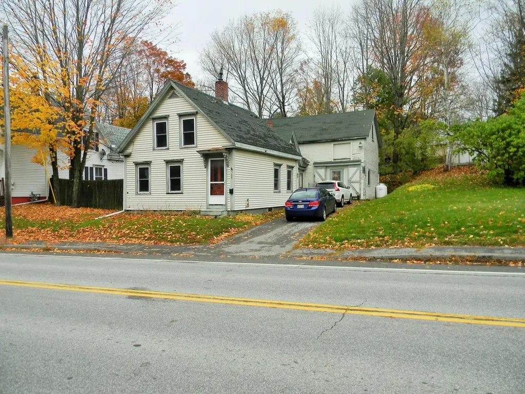 548 Water Street Gardiner ME 04345