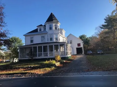 308 King Street Oxford ME 04270