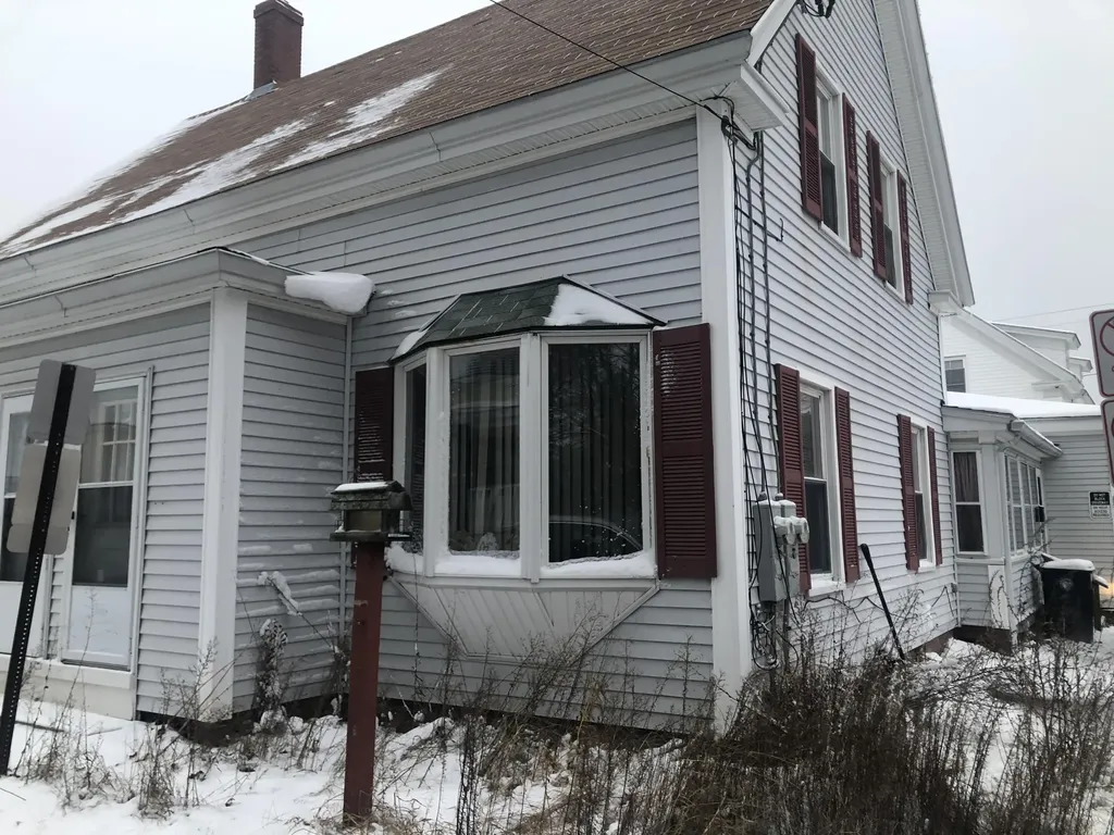 11 School Street Biddeford ME 04005