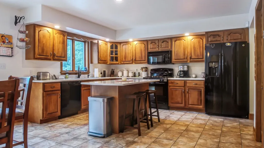 1 Poinsettia Lane Sidney ME 04330
