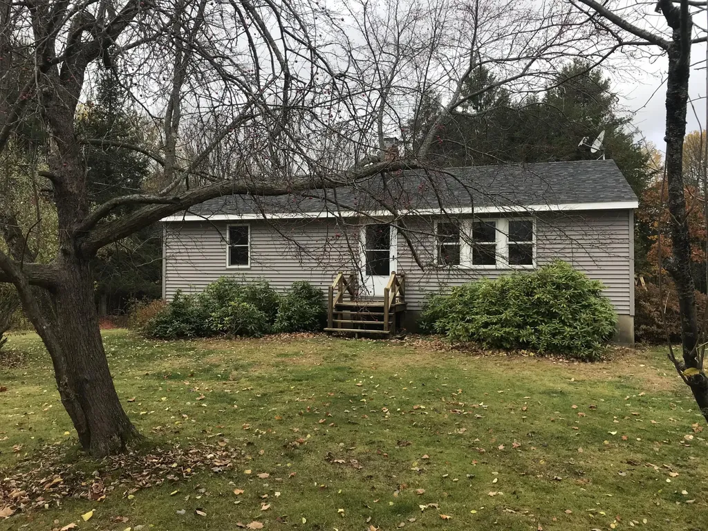 46 Summerhaven Road Manchester ME 04351