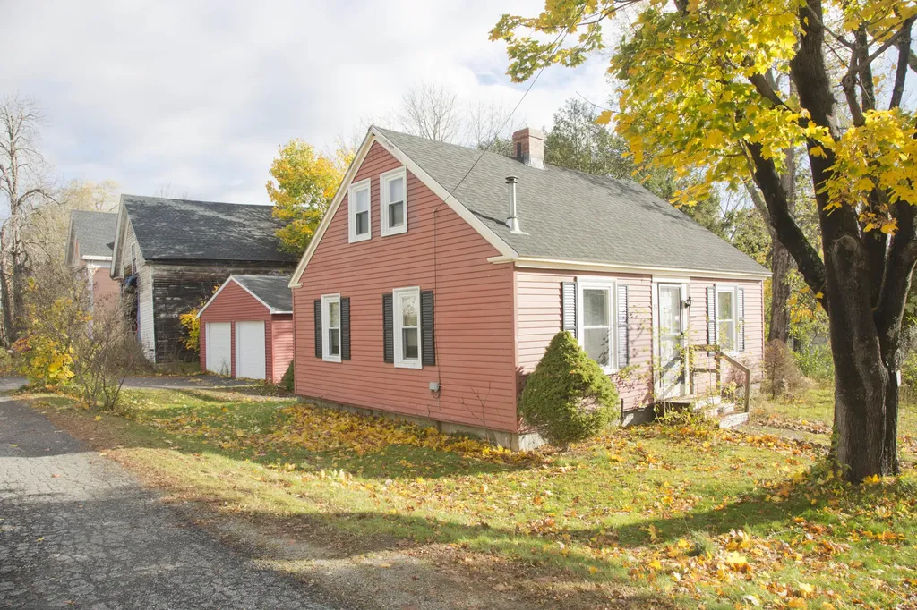 26 Ferry Street Winterport ME 04496