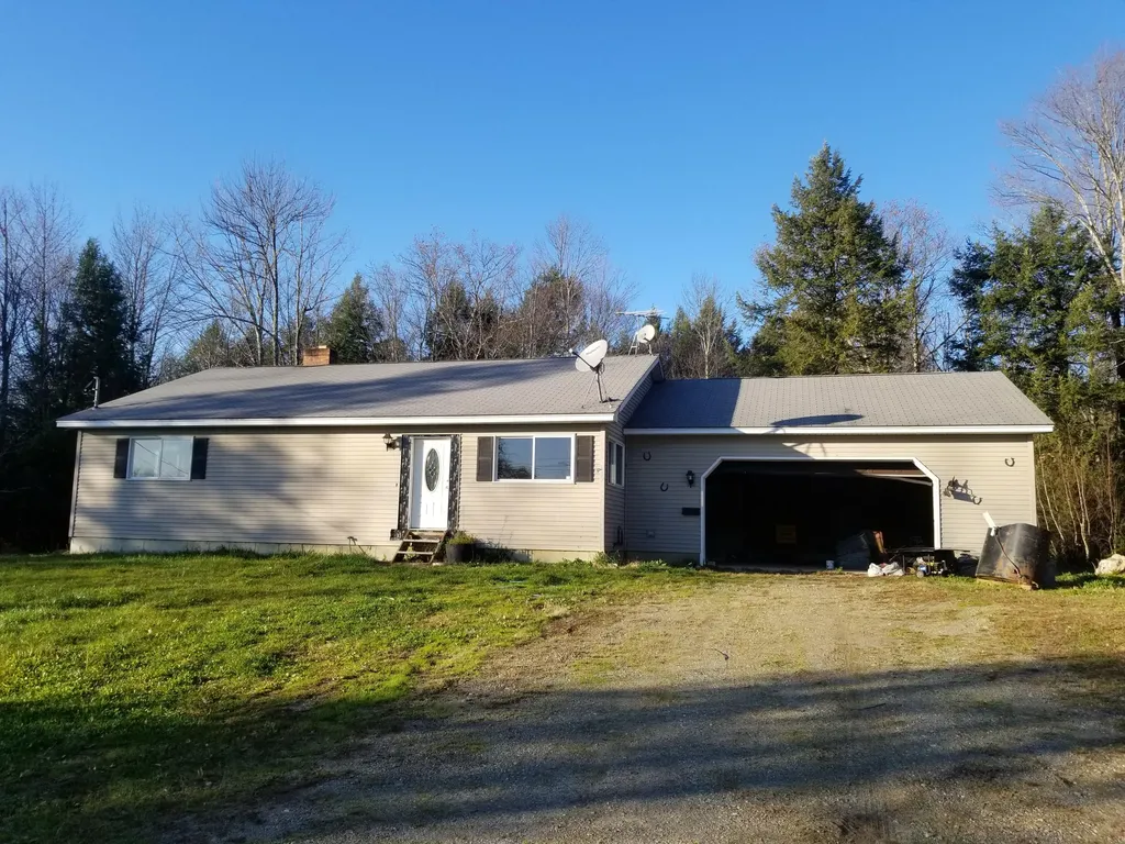 145 Bull Run Road Wales ME 04280