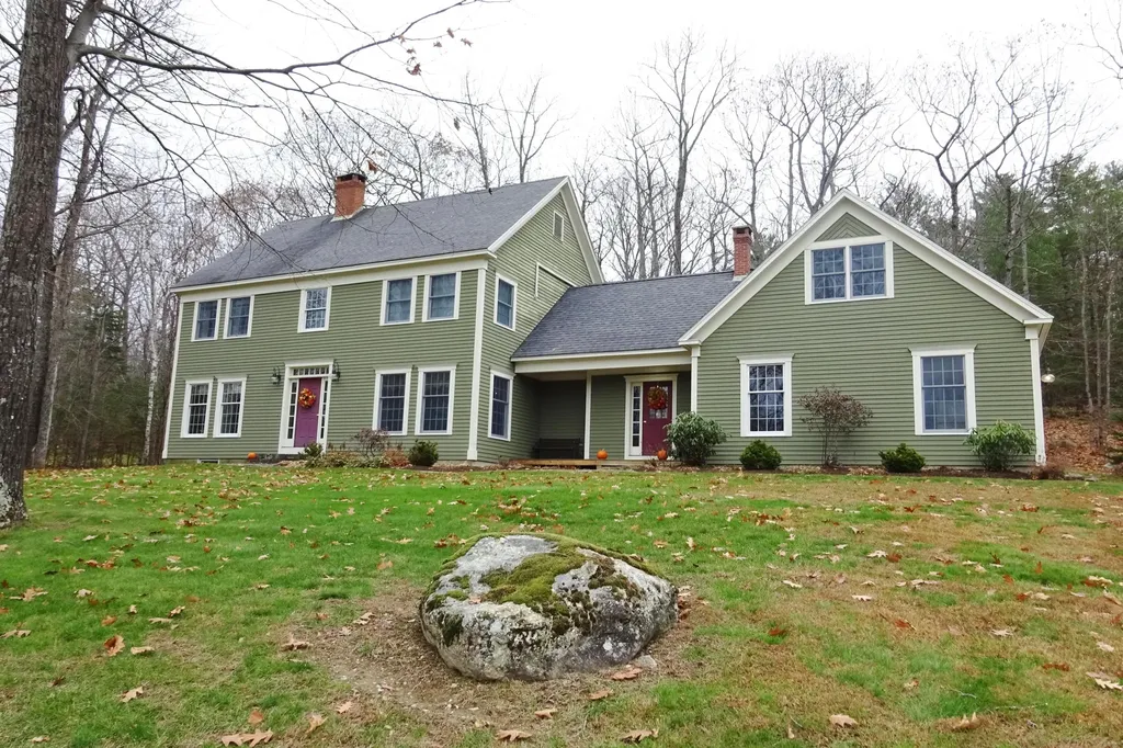 18 Hillside Drive Veazie ME 04401