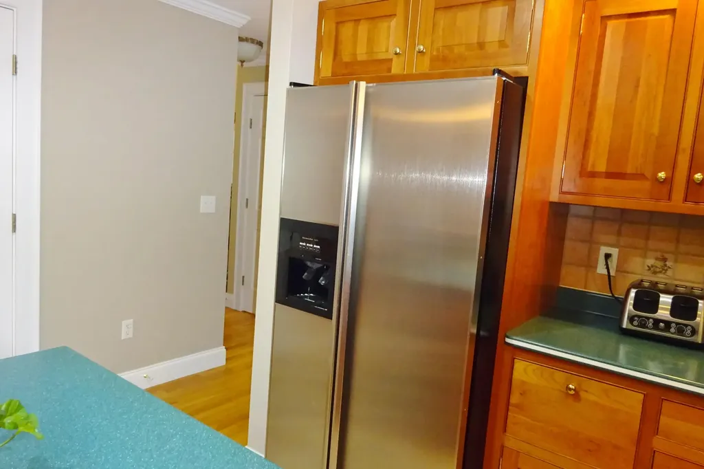 18 Hillside Drive Veazie ME 04401