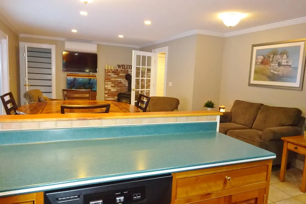 18 Hillside Drive Veazie ME 04401