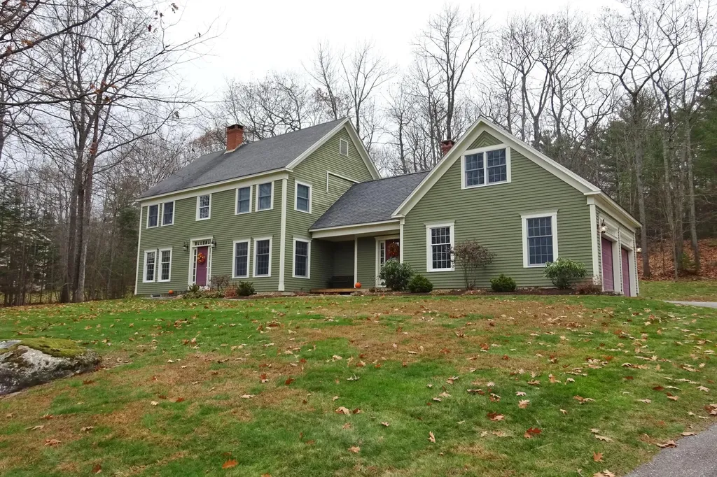 18 Hillside Drive Veazie ME 04401