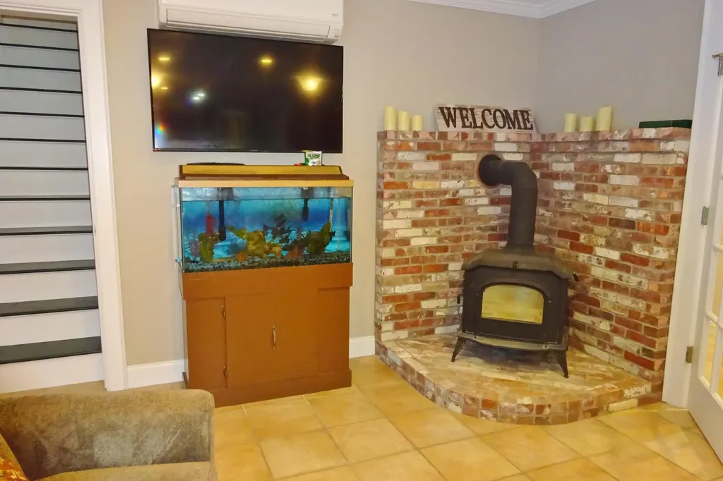 18 Hillside Drive Veazie ME 04401
