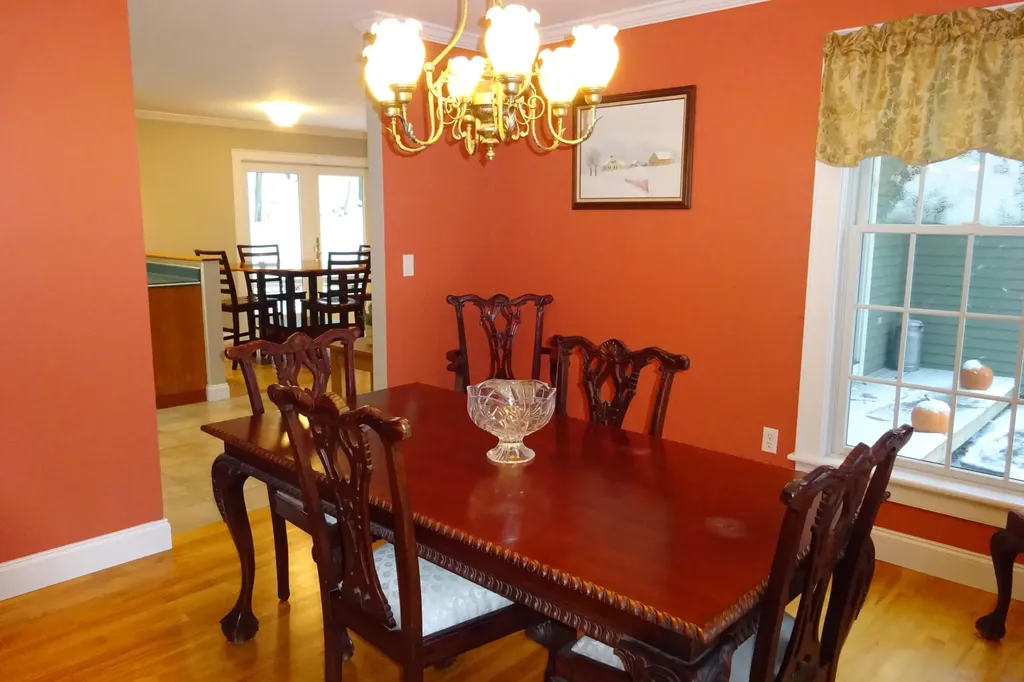 18 Hillside Drive Veazie ME 04401