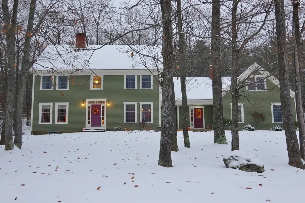 18 Hillside Drive Veazie ME 04401