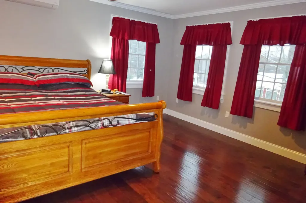 18 Hillside Drive Veazie ME 04401