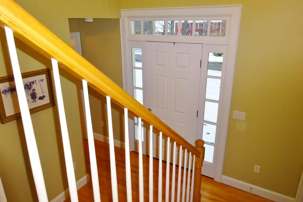 18 Hillside Drive Veazie ME 04401