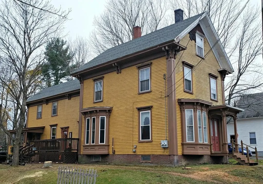 134 Spring Street Gardiner ME 04345