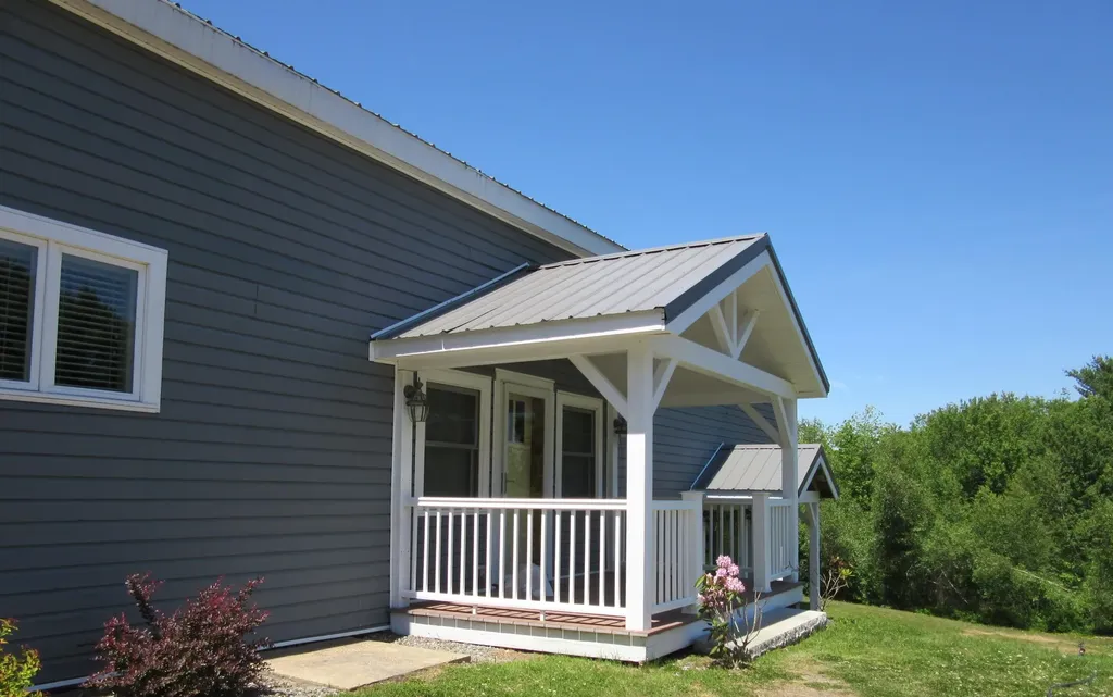 792 Kennebec Road Hampden ME 04444