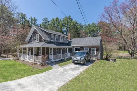 15 Cape Road Raymond ME 04071