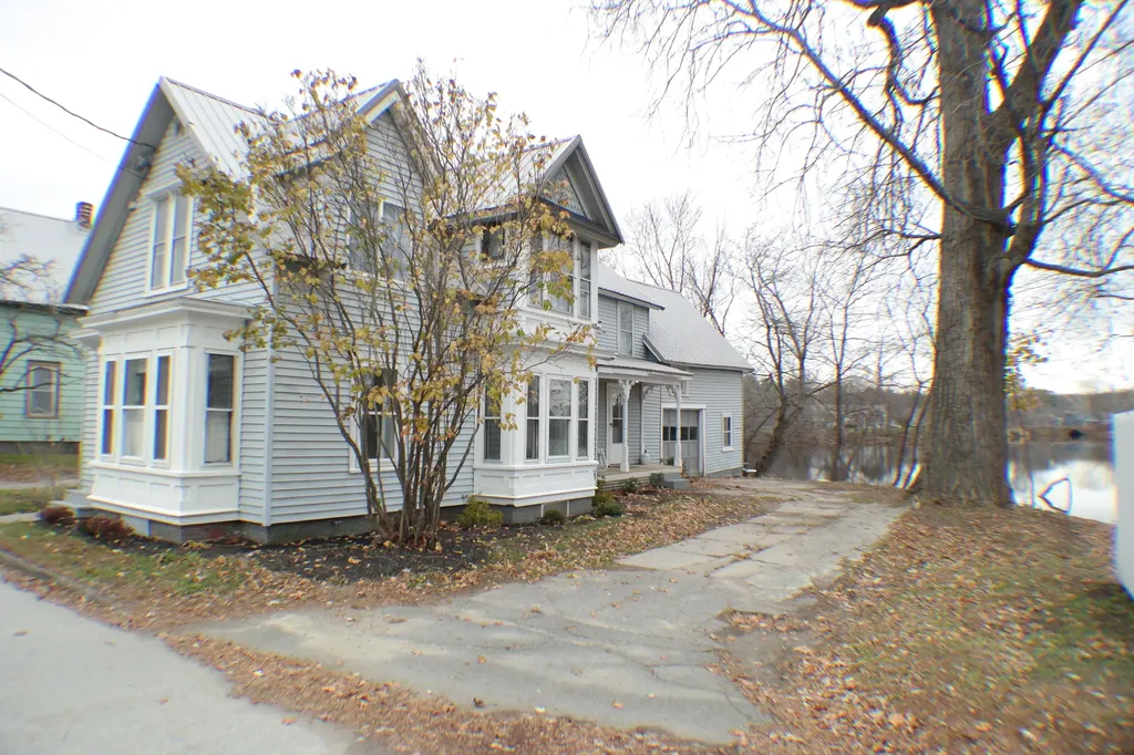 135 Hartland Avenue Pittsfield ME 04967