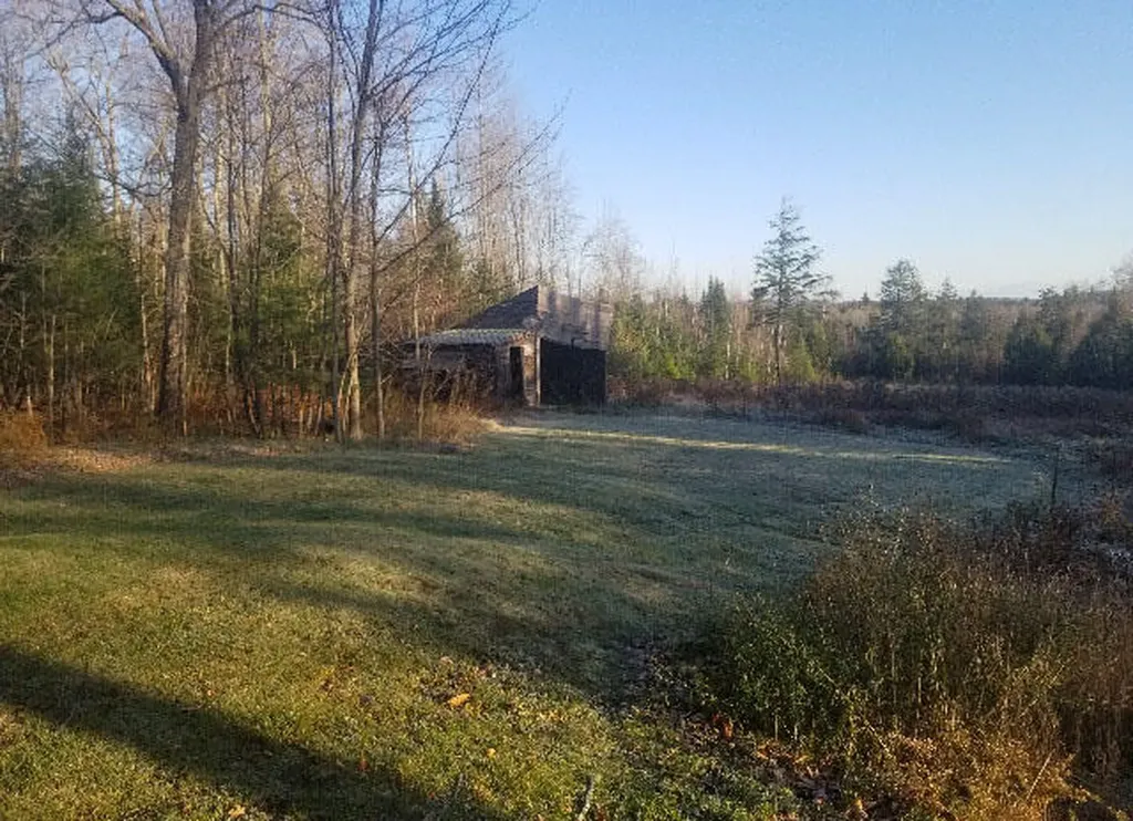734 Transalpine Road Lincoln ME 04457