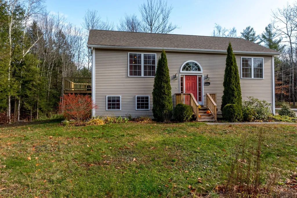 72 Autumn Drive Poland ME 04274