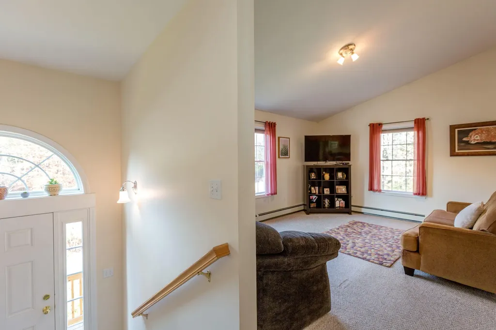 72 Autumn Drive Poland ME 04274
