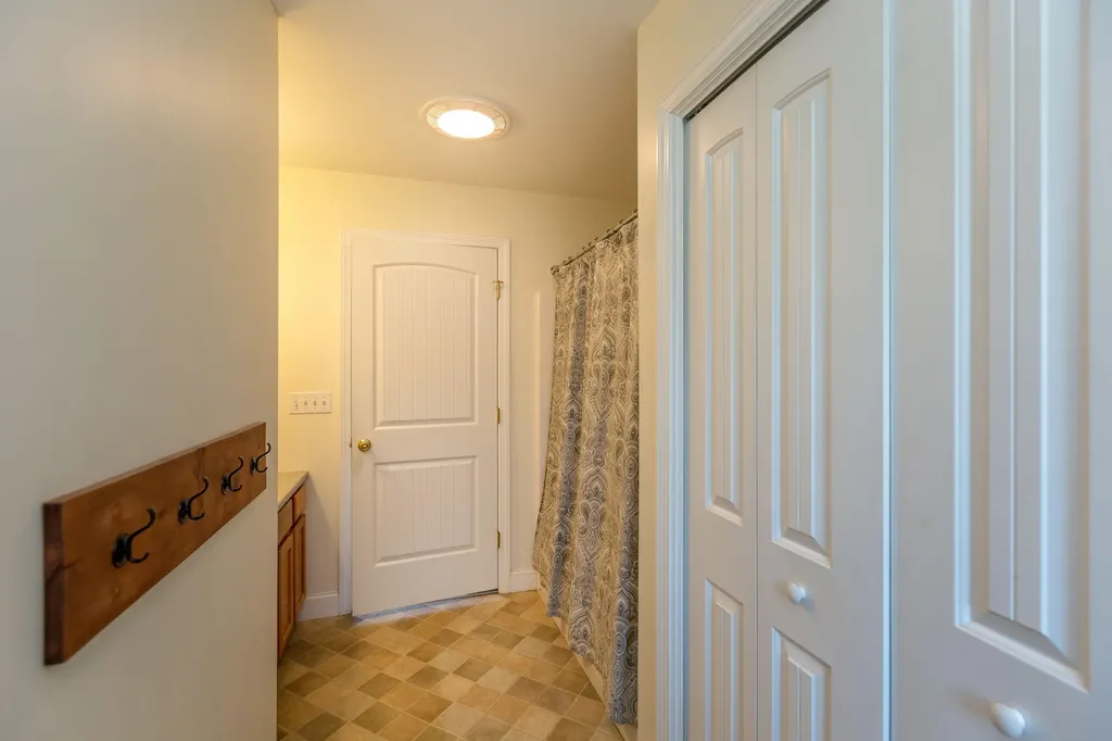 72 Autumn Drive Poland ME 04274