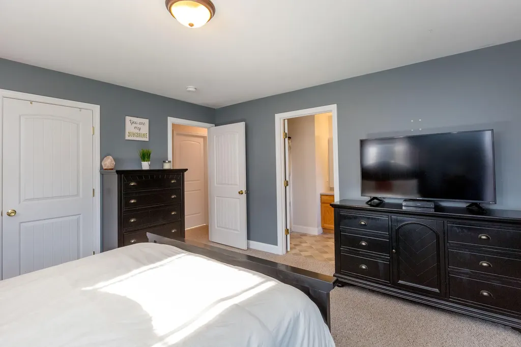 72 Autumn Drive Poland ME 04274