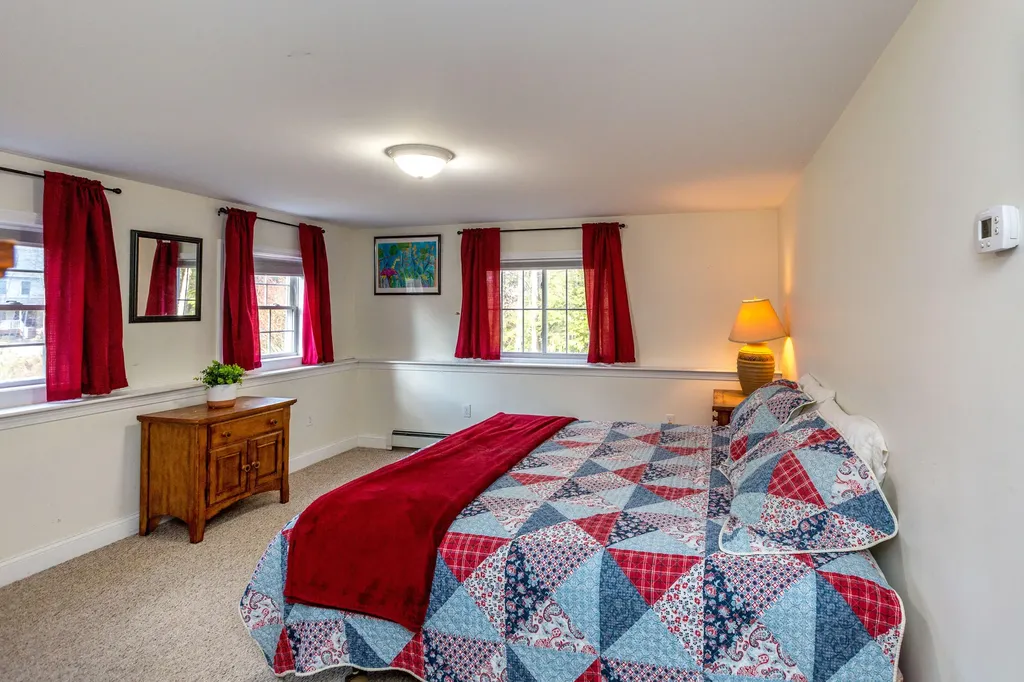72 Autumn Drive Poland ME 04274