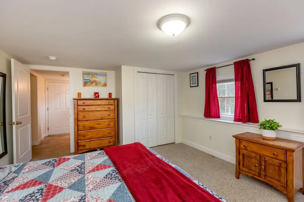 72 Autumn Drive Poland ME 04274
