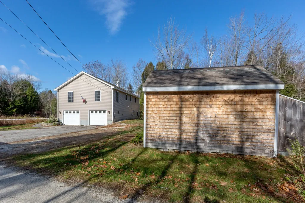 72 Autumn Drive Poland ME 04274