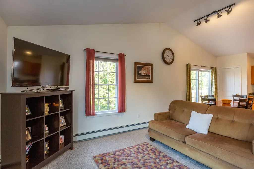 72 Autumn Drive Poland ME 04274