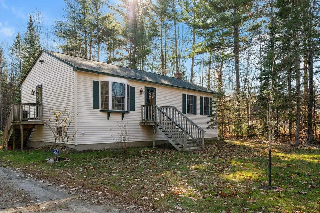 90 Cape Road Standish ME 04084
