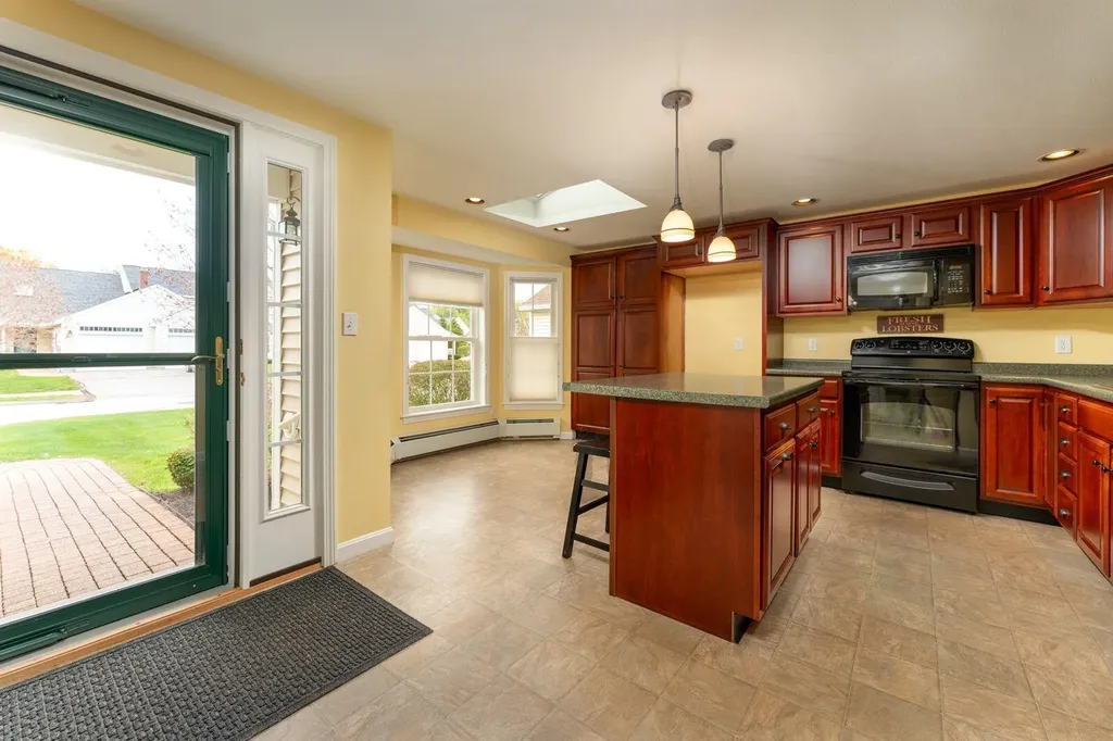 48 Signature Drive Brunswick ME 04011