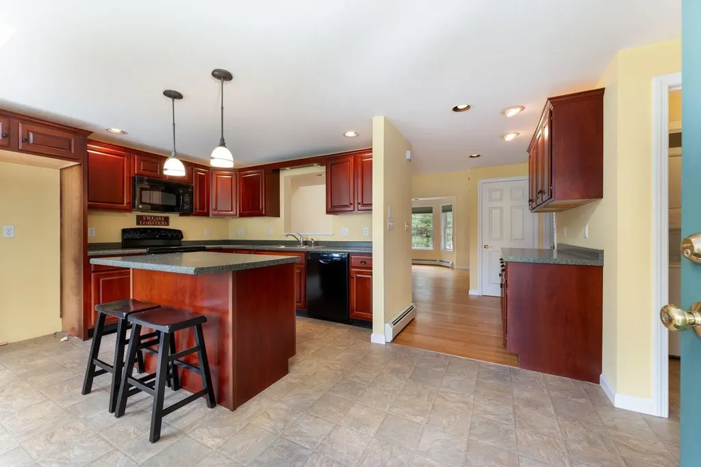 48 Signature Drive Brunswick ME 04011