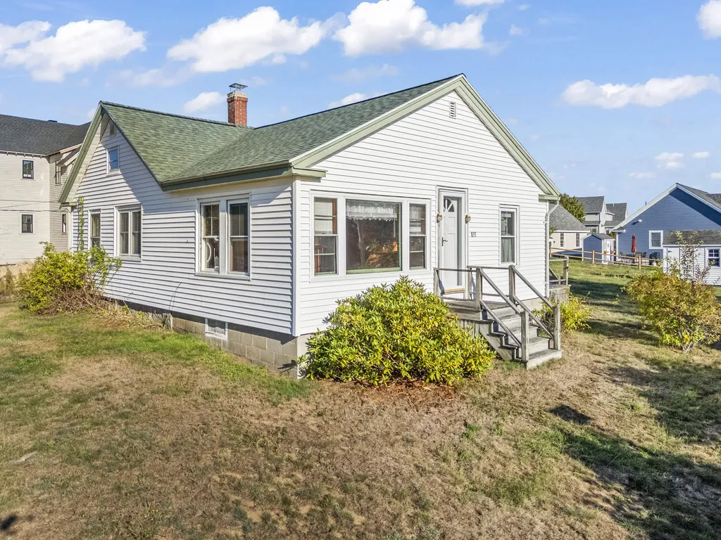 835 Ocean Avenue Wells ME 04090