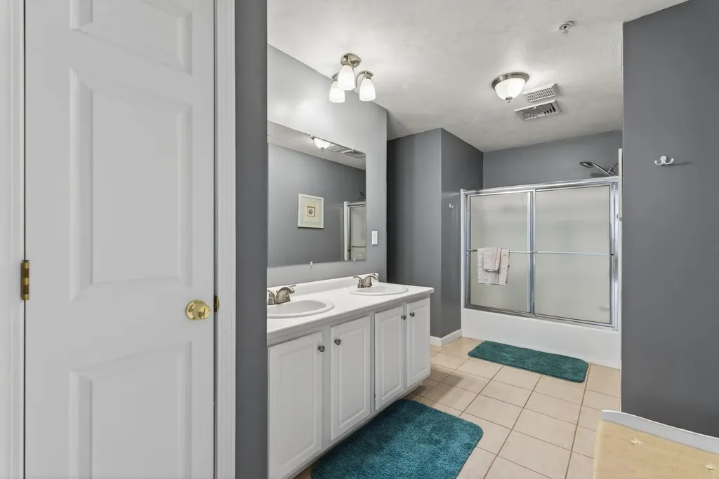 170 E Grand Avenue Old Orchard Beach ME 04064
