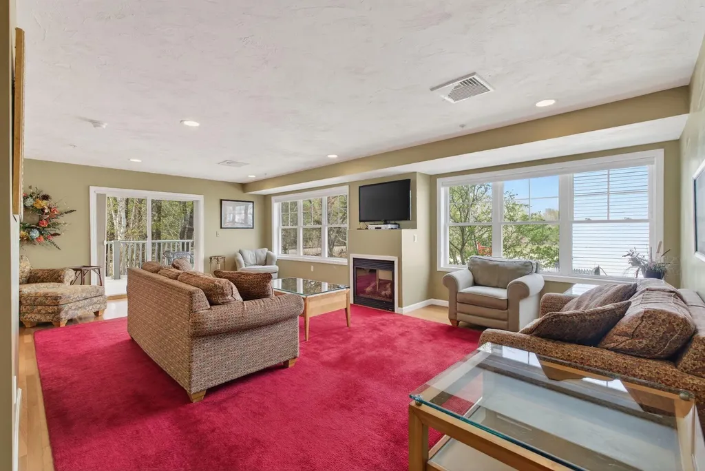 170 E Grand Avenue Old Orchard Beach ME 04064
